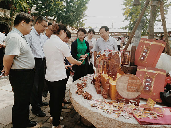 近日,在马家埠民俗馆举办’非物质文化遗产活动’’